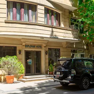 Diplomat Bakü